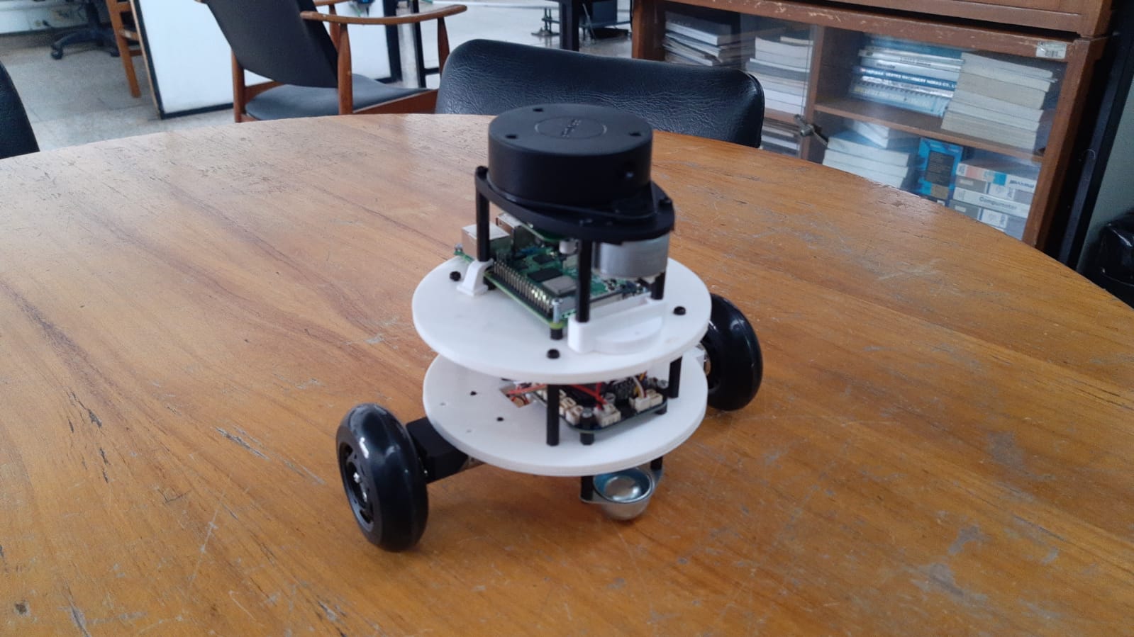 Navigation in unstructured environment